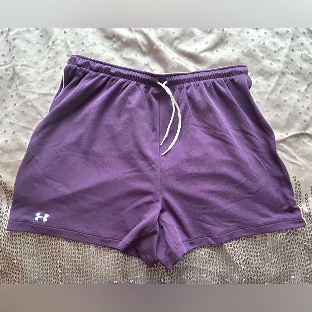 Women’s Under Armour shorts XL